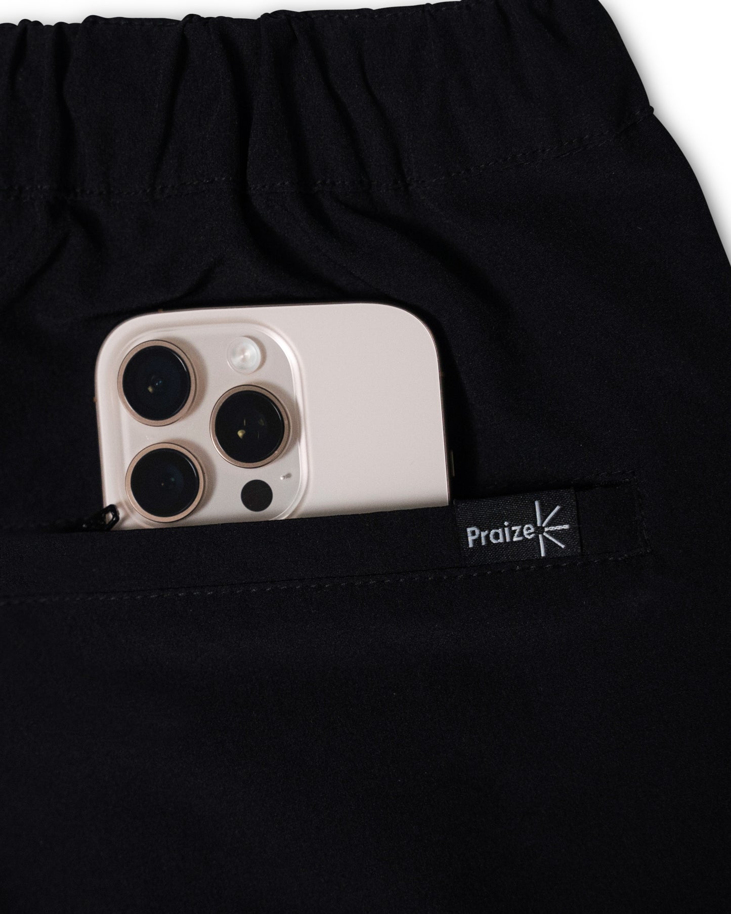 Training shorts in Jet black